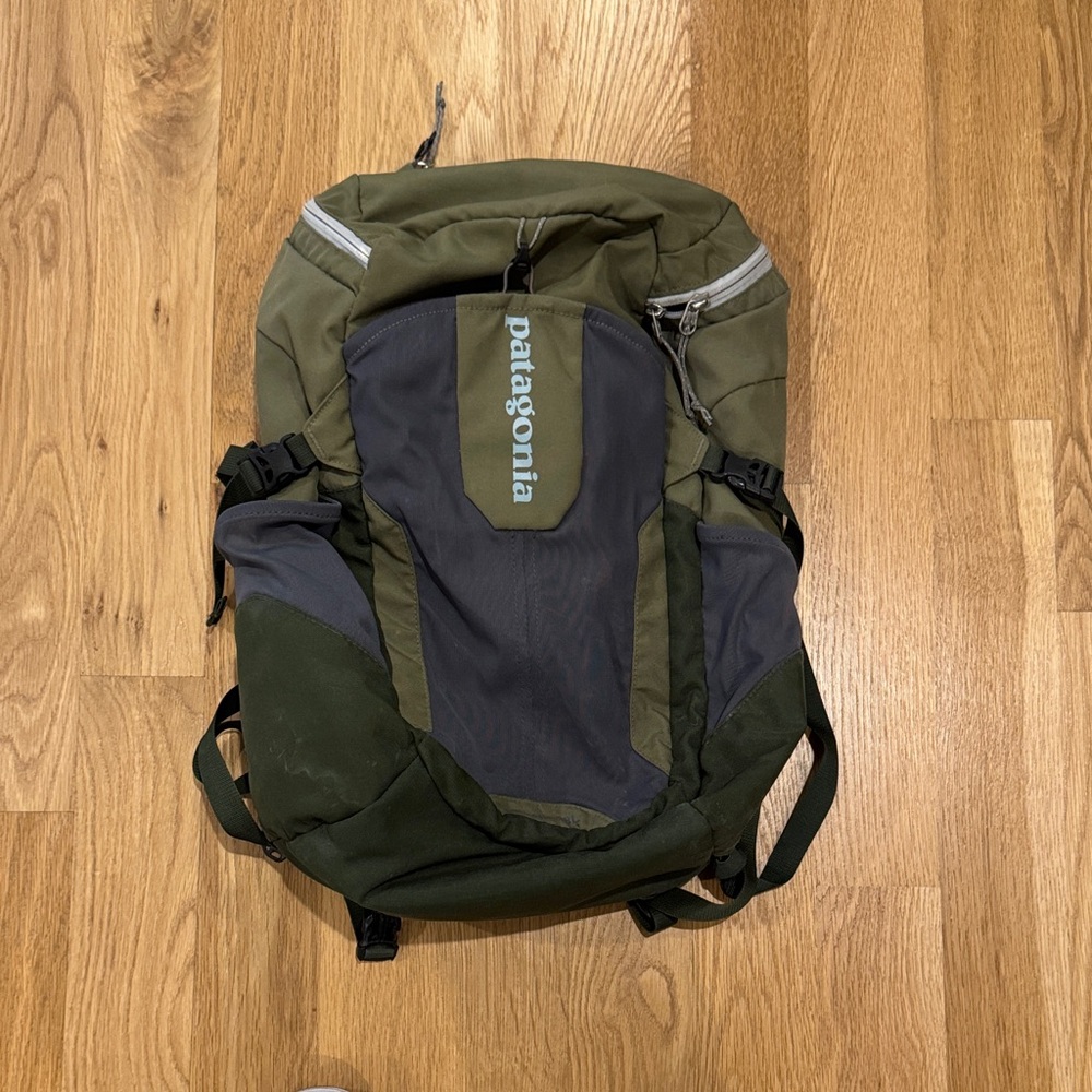 Patagonia Men's Petrolia 28L Backpack
